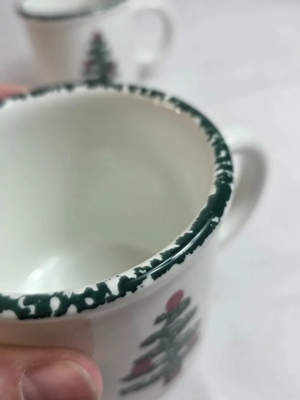 TWO Furio Christmas Tree Coffee Cups Mugs Green Sponge Tree & Edge Made in Italy
